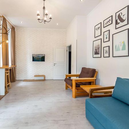 Apartments On Velyka Vasylkivska 47 Kiev Ngoại thất bức ảnh