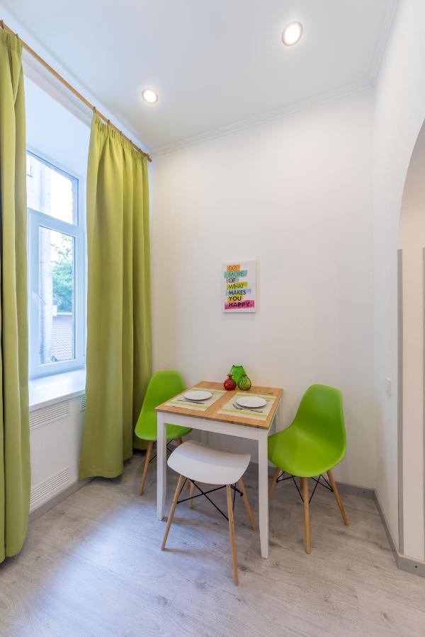 Apartments On Velyka Vasylkivska 47 Kiev Ngoại thất bức ảnh